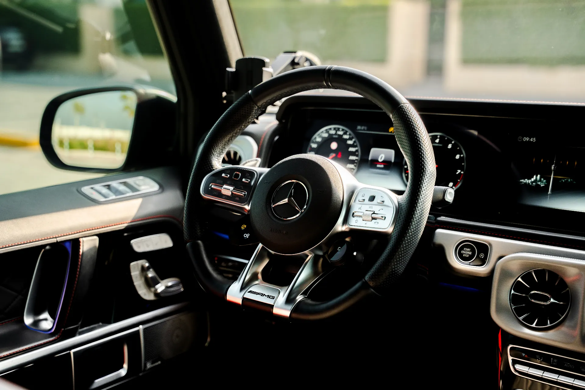 Mercedes — Interior Details