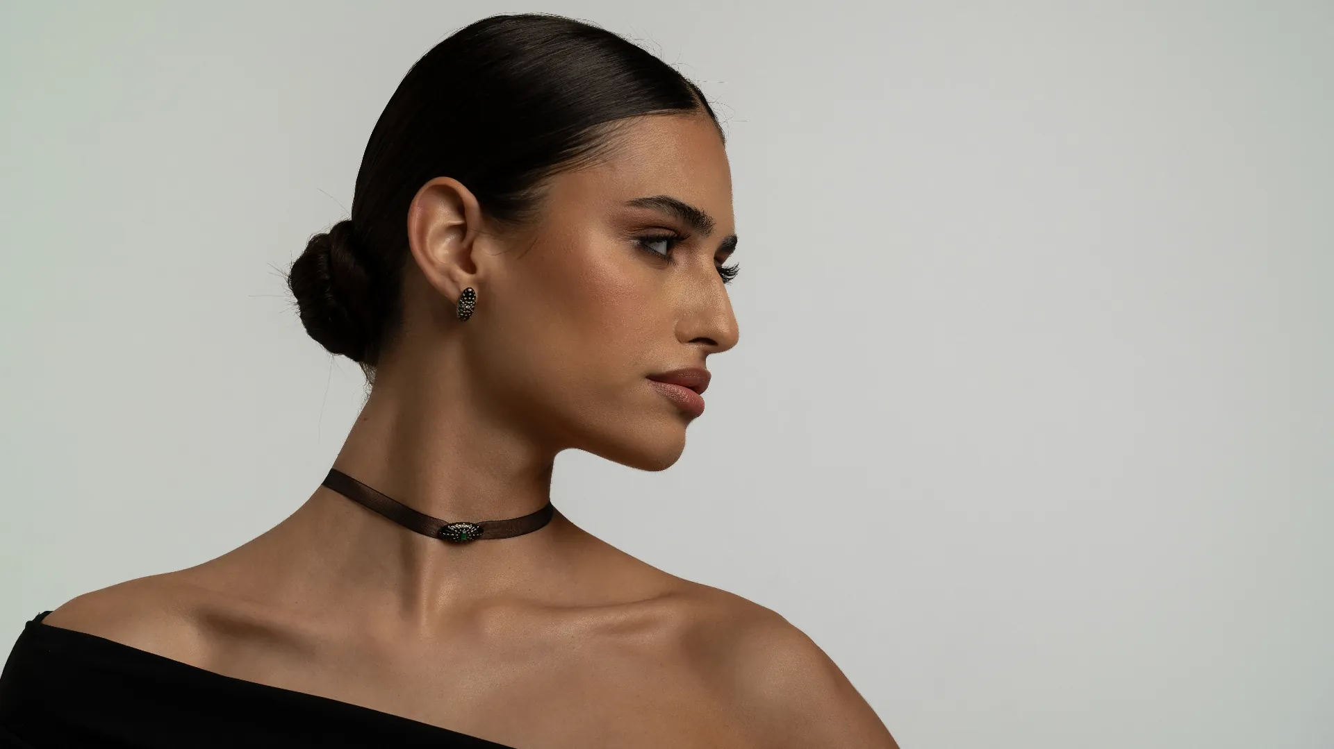 Profile — Elegance